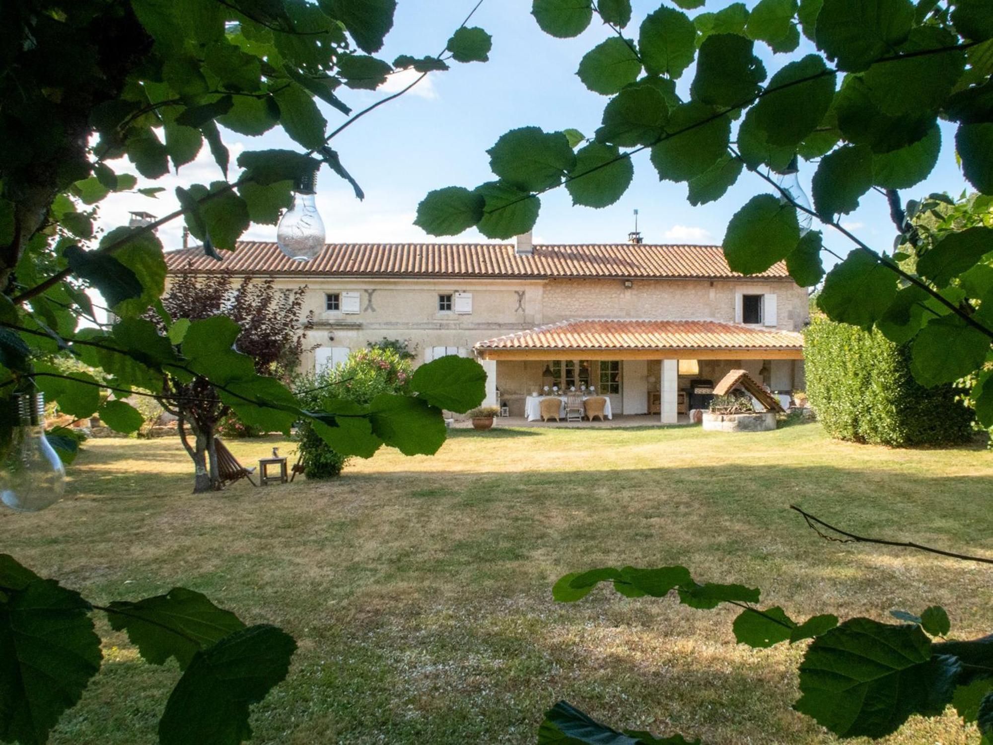 Le Boisdalon Bed & Breakfast Yviers Bagian luar foto